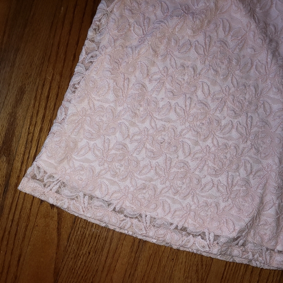 Pink Lace Top with Pearls sz Small - Picture 6 of 8